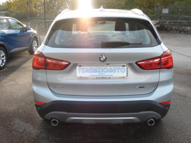 Bmw X1 sDrive18d xLine