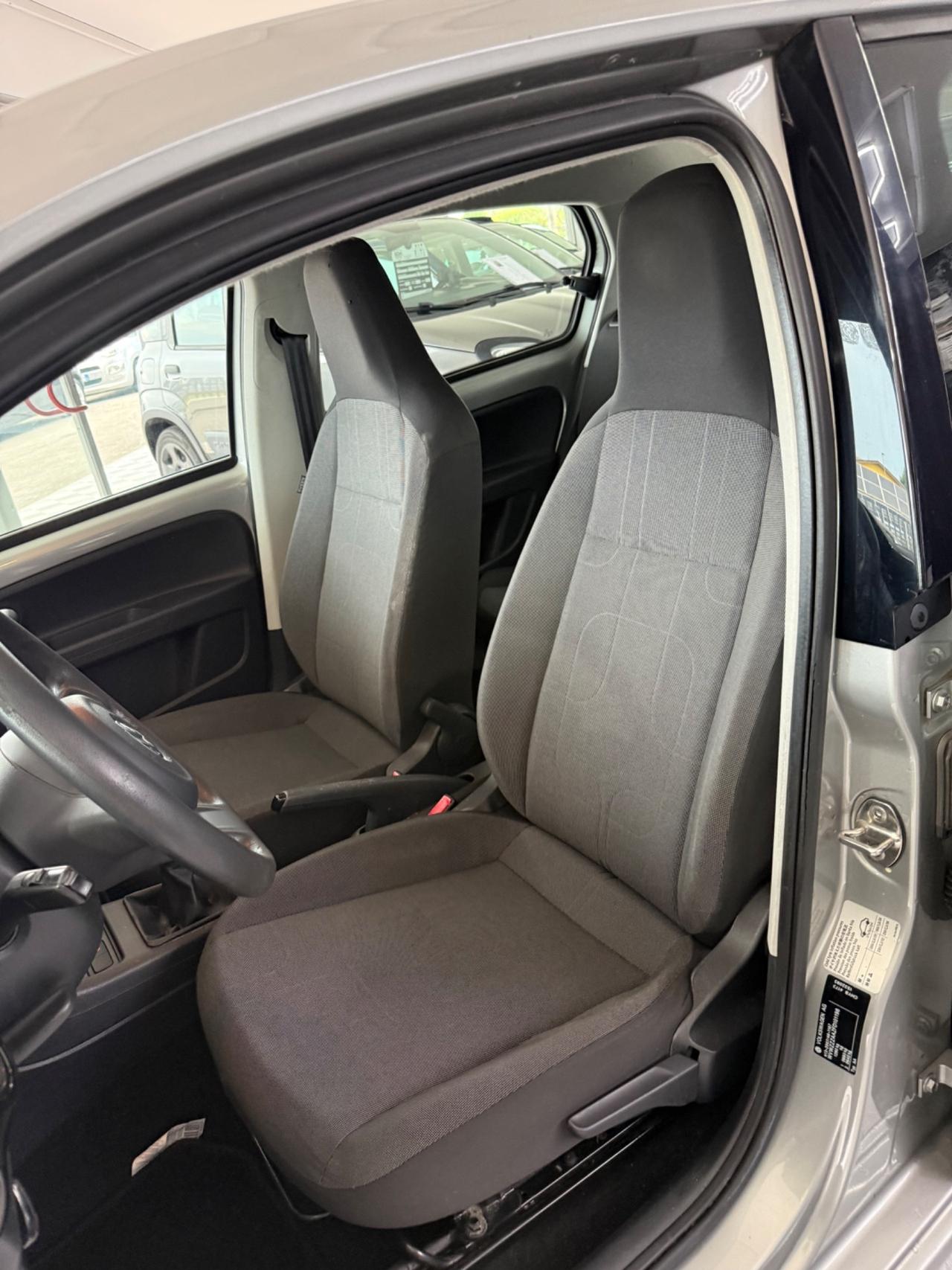 Volkswagen up! 1.0 75 CV 5p. high