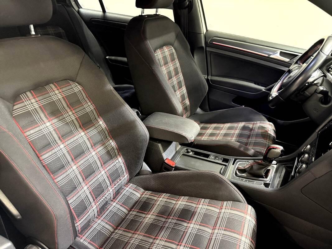 Volkswagen Golf 2.0 tsi Gti Performance 245cv dsg