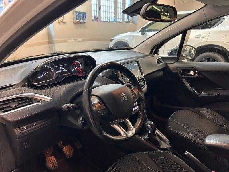 Peugeot 208 PureTech 82 5 porte Allure