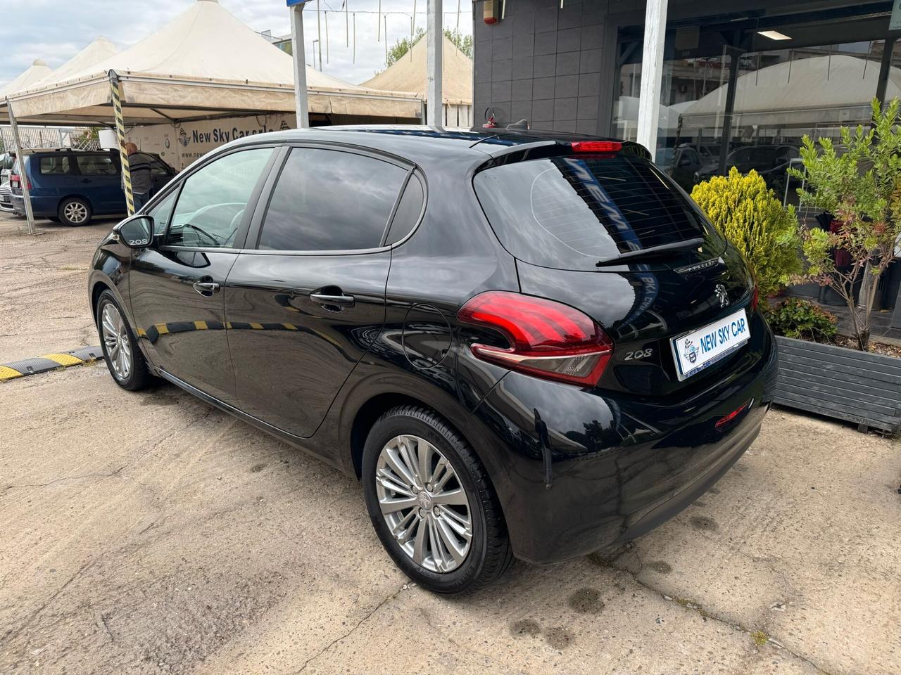 Peugeot 208 PureTech 82 5 porte Allure