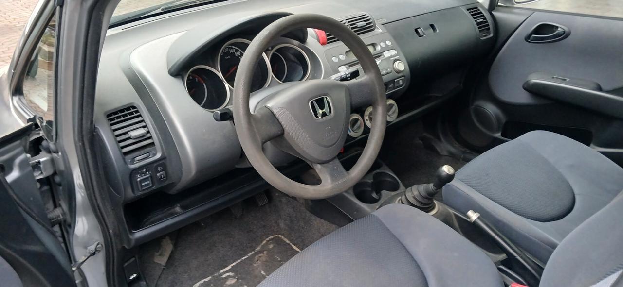 Honda Jazz 1.2 i- neopatentati