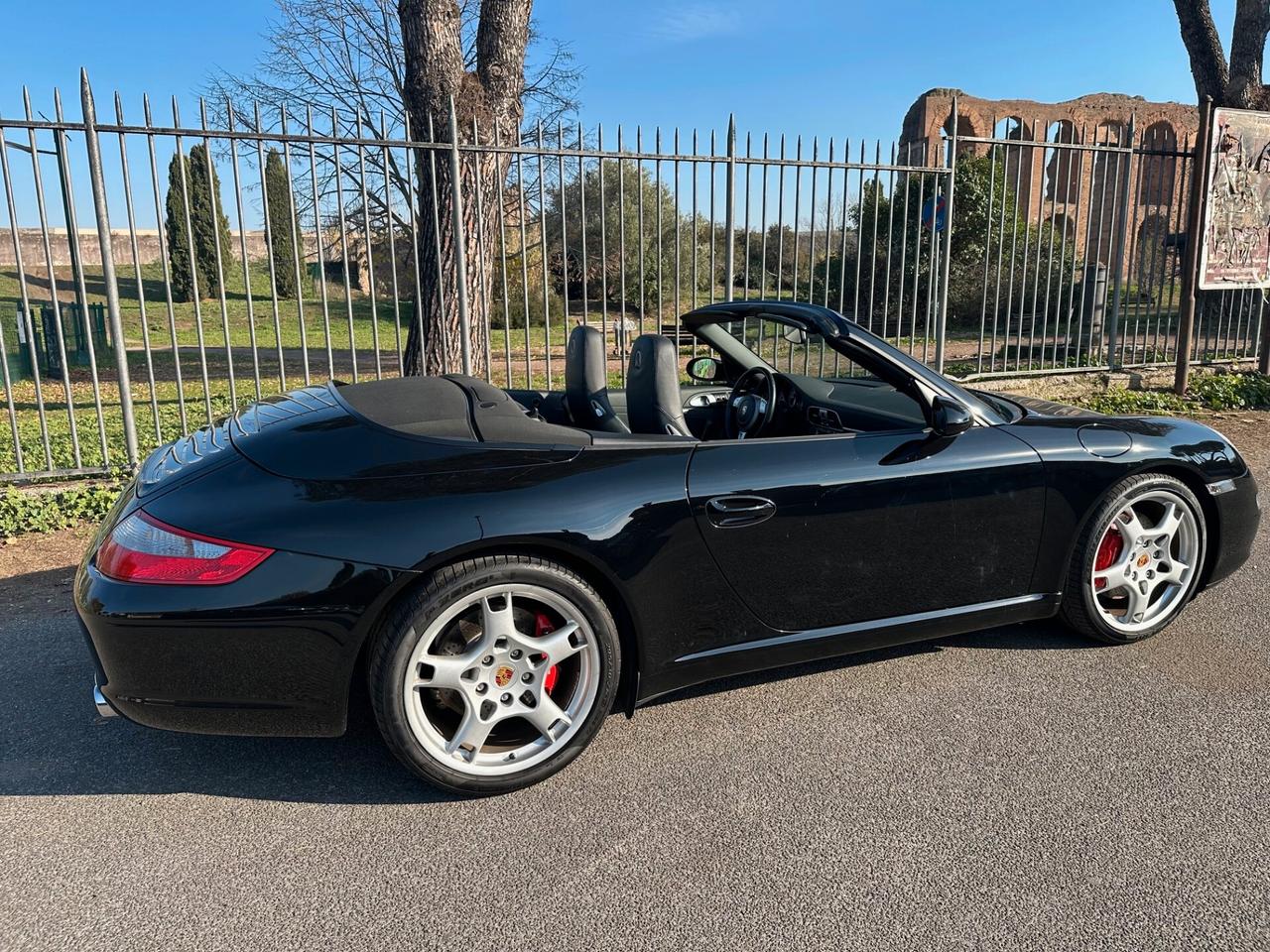 Porsche 911 Carrera S Cabriolet 2006 solo 54.000 KM