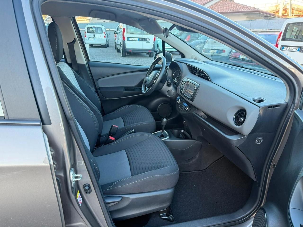 Toyota Yaris 1.5 Hybrid 5 porte Active