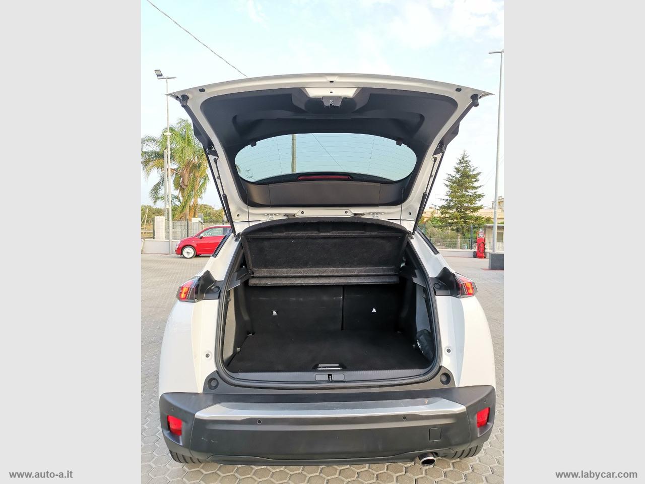 PEUGEOT 2008 BlueHDi 110 S&S Allure