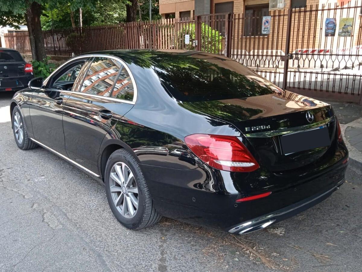 Mercedes-benz E 220 200 BlueTEC Premium
