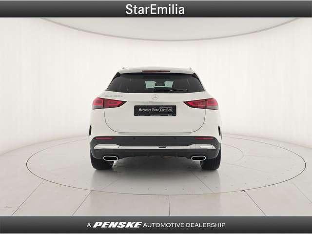 Mercedes-Benz GLA 180 GLA 180 d Automatic Premium