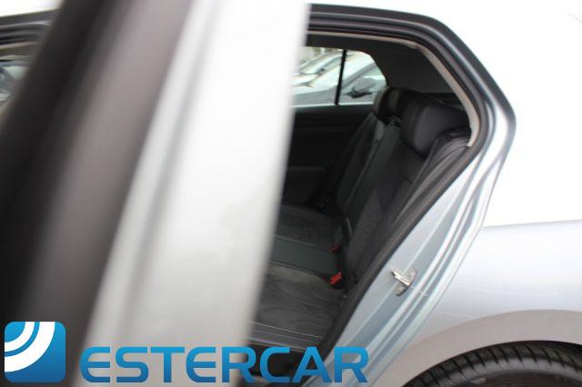 VOLKSWAGEN Golf 8 2.0 TDI 150CV DSG Style