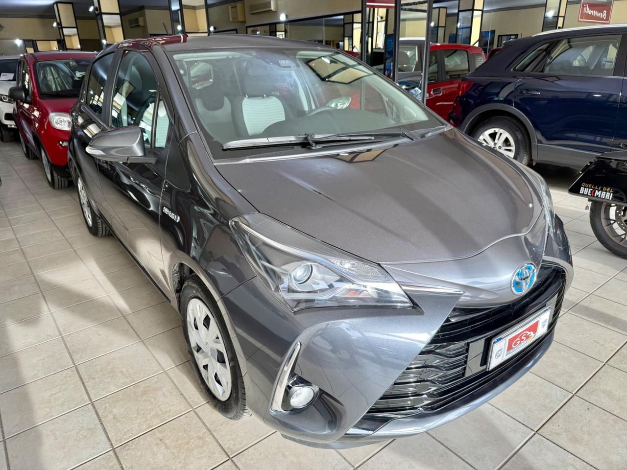 Toyota Yaris 1.5 Hybrid 5 porte Business