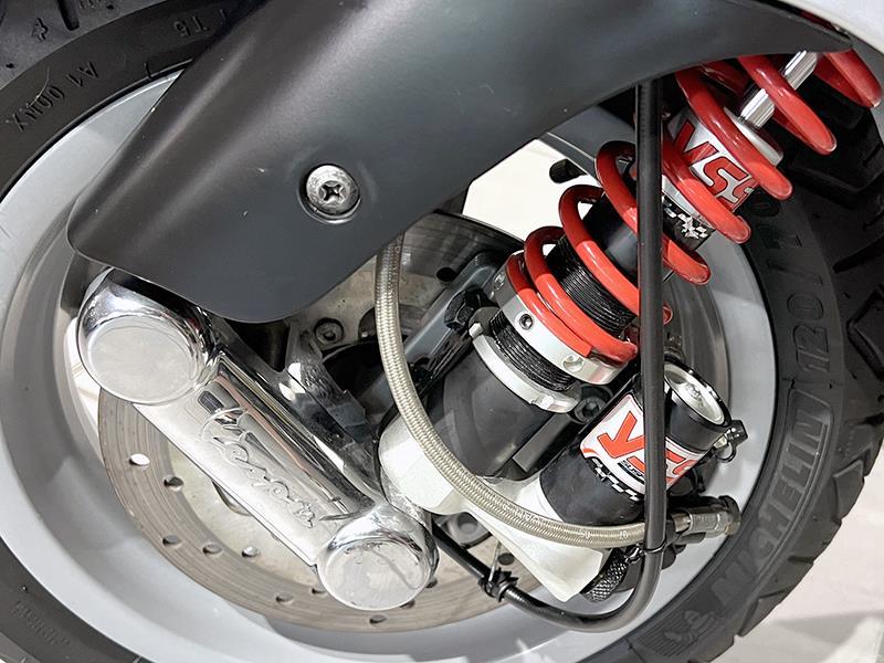 Piaggio Vespa GTS 250