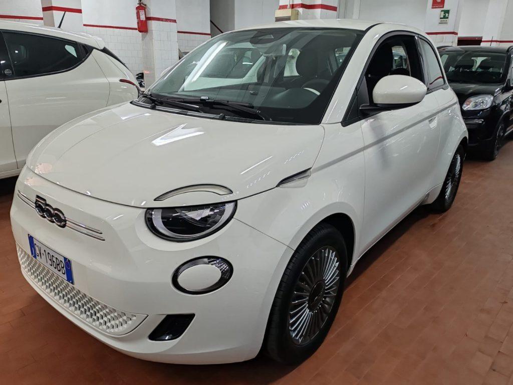 FIAT 500e Berlina 42 kWh