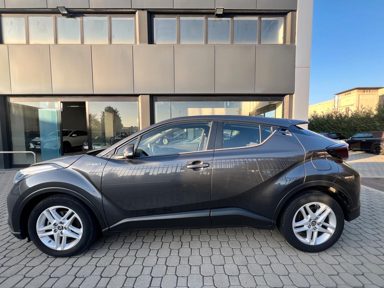 Toyota C-HR 1.8 Hybrid E-CVT Business