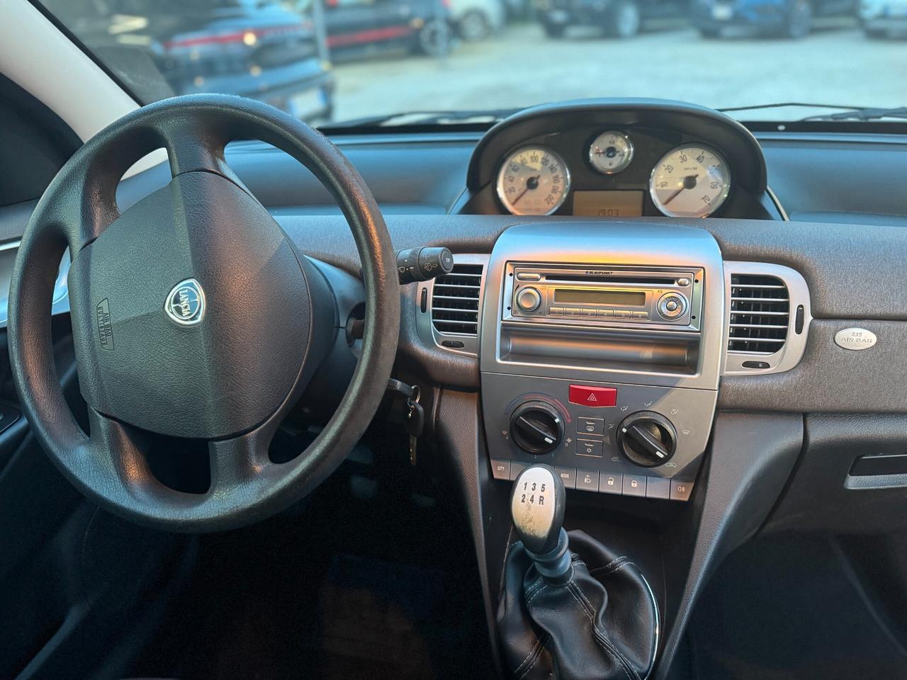 Lancia Ypsilon 1.2 69 CV Diva