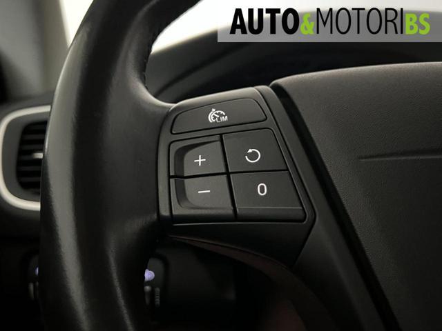 VOLVO V40 D2 1.6 Kinetic