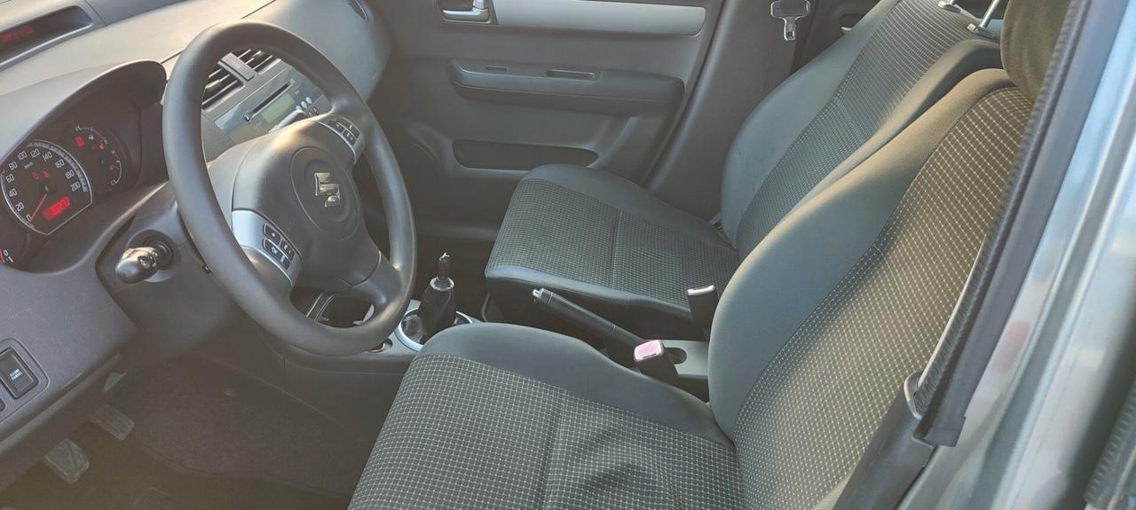 Suzuki Swift 1.3 benzina con soli 38.000 km