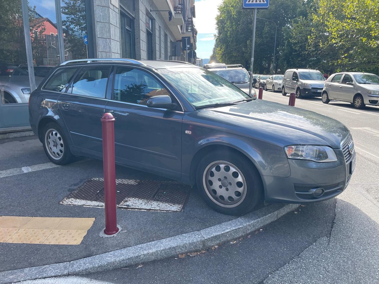 Audi A4 2.0 TDI 140cv/1PROP/GARANZIA 12 MESI