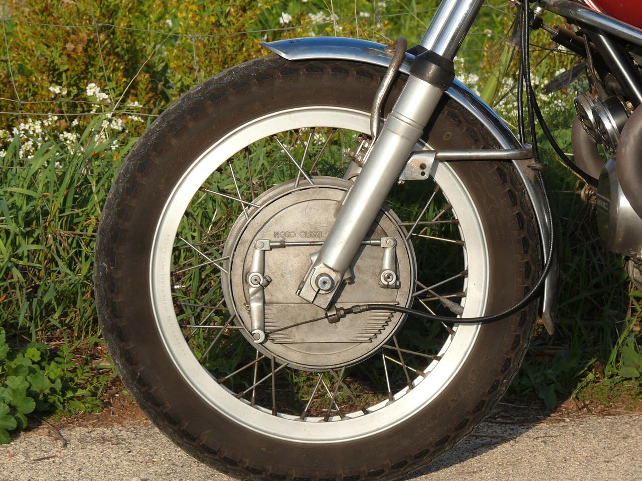 Moto Guzzi V7 SPORT (M1225)