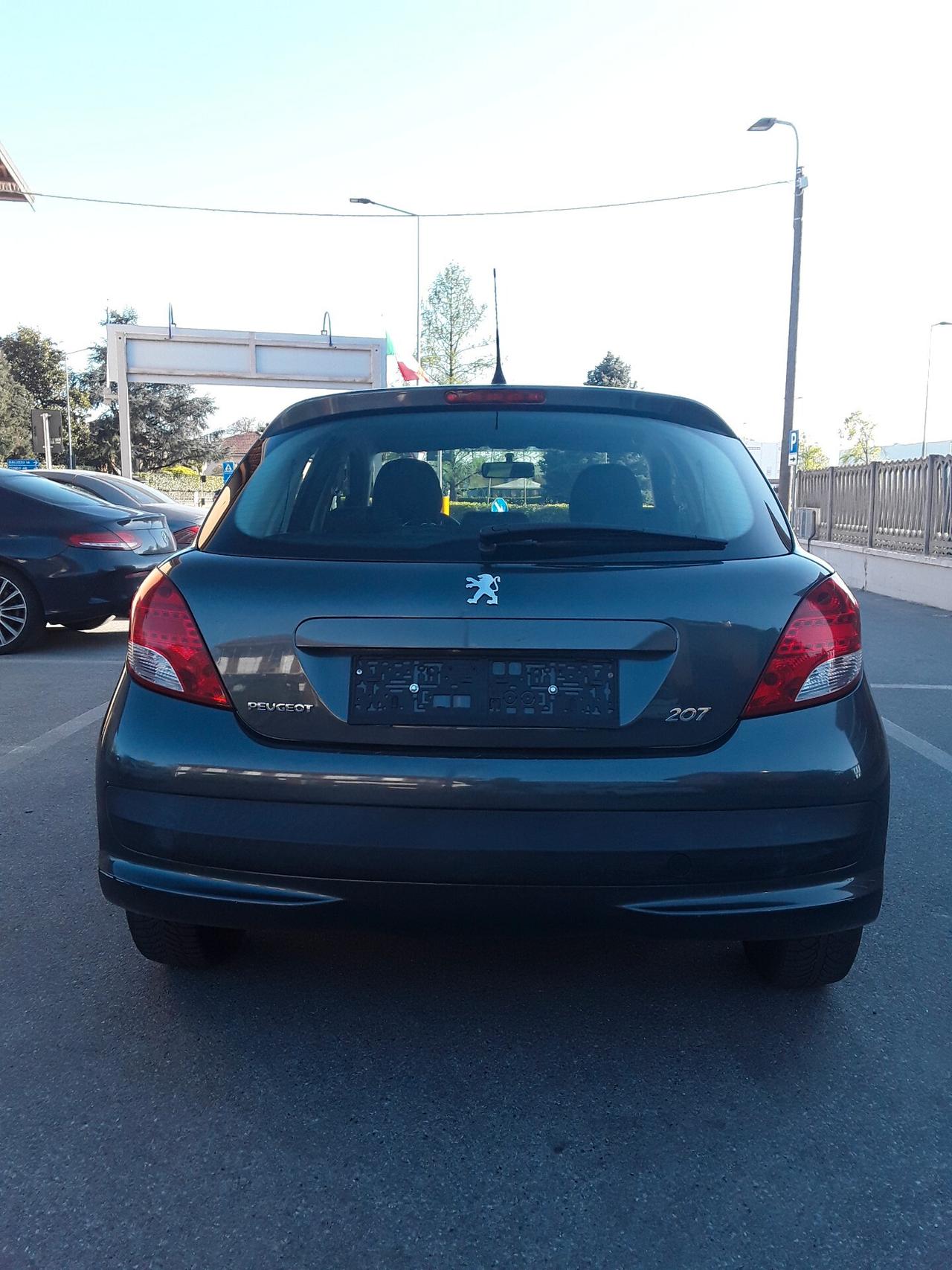 Peugeot 207 1.4 VTi 95CV 5p. Active