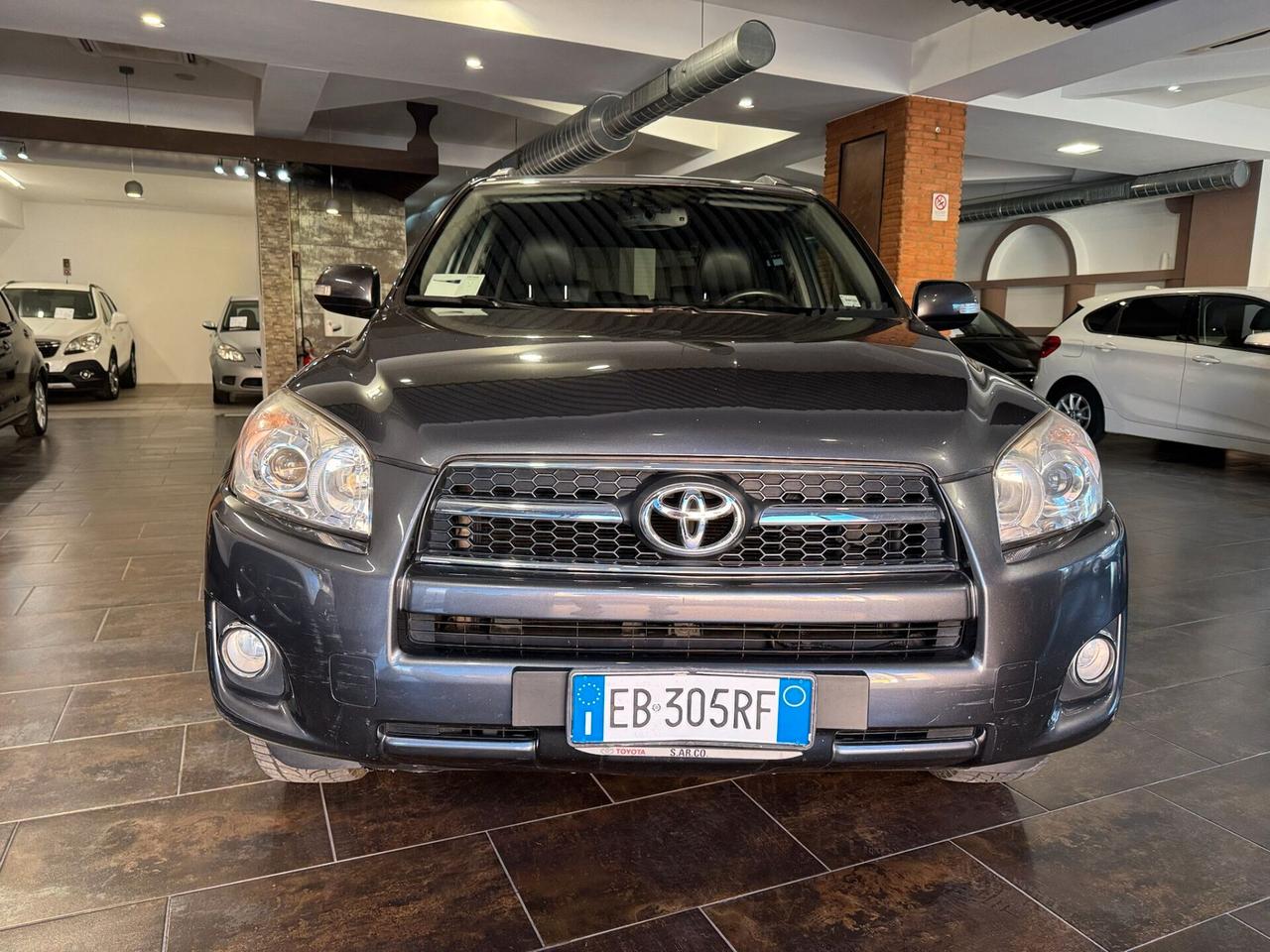 Toyota RAV 4 RAV4 2.2 D-4D 150 CV DPF Luxury