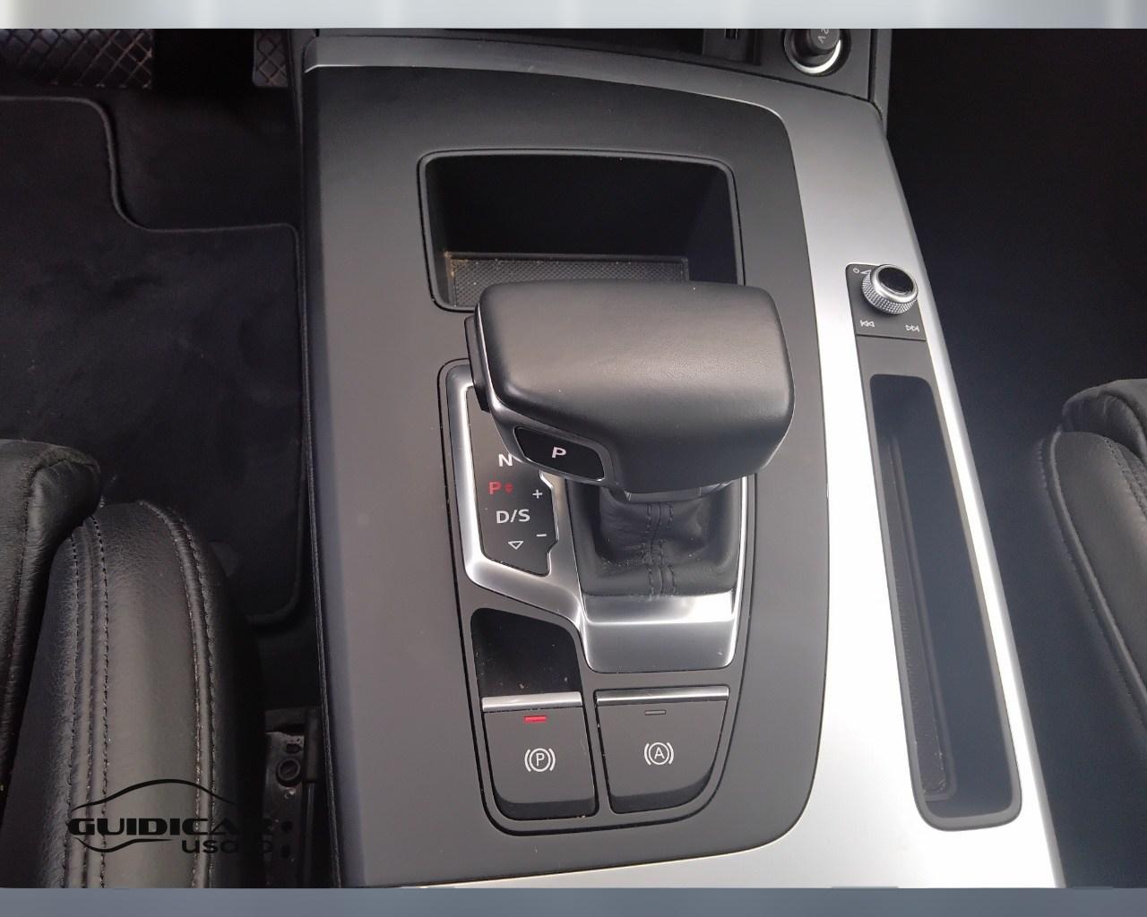 AUDI Q5 II 2020 - Q5 40 2.0 tdi mhev 12V S line quattro s-tronic