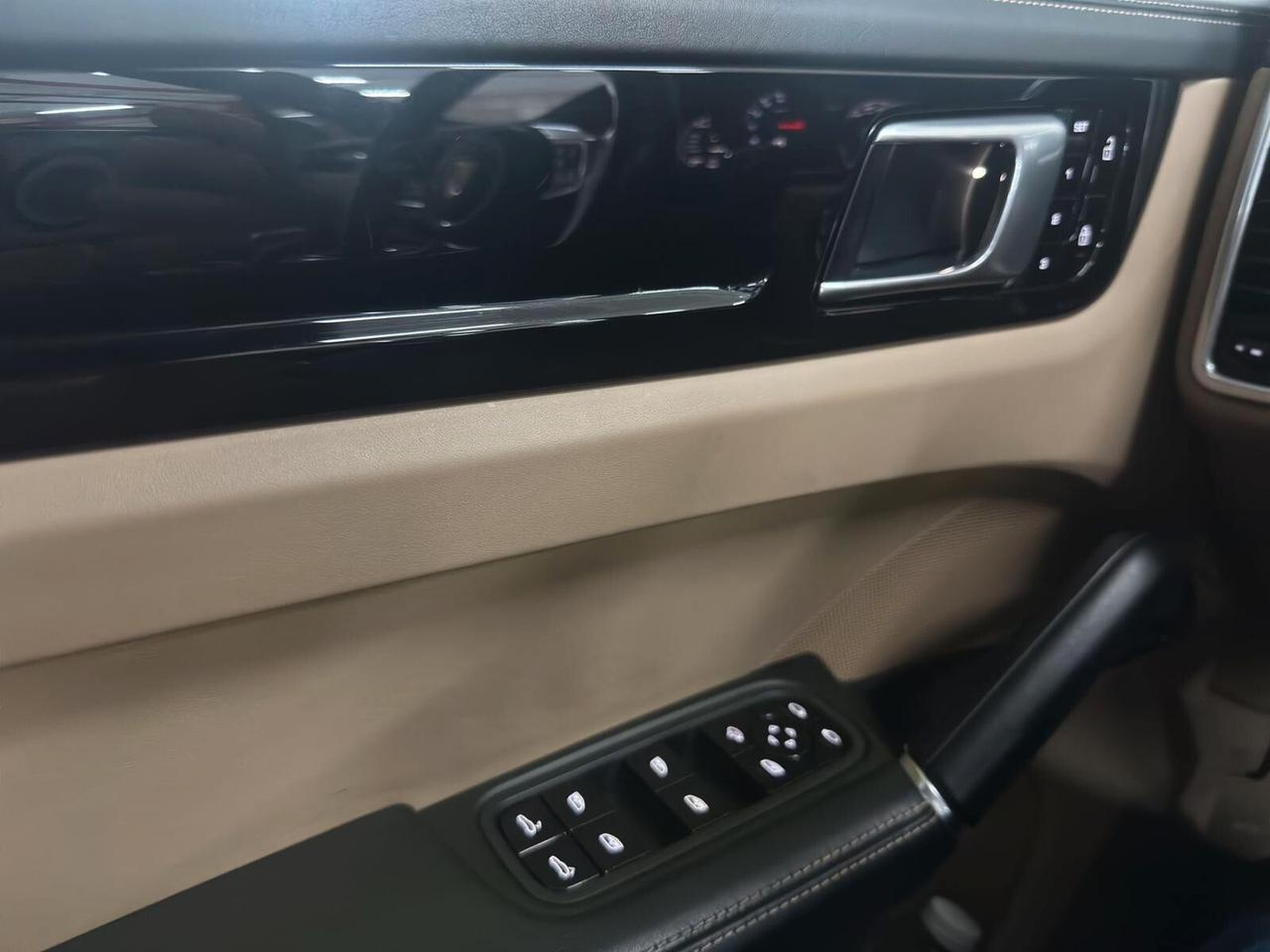 Porsche Cayenne 3.0 V6