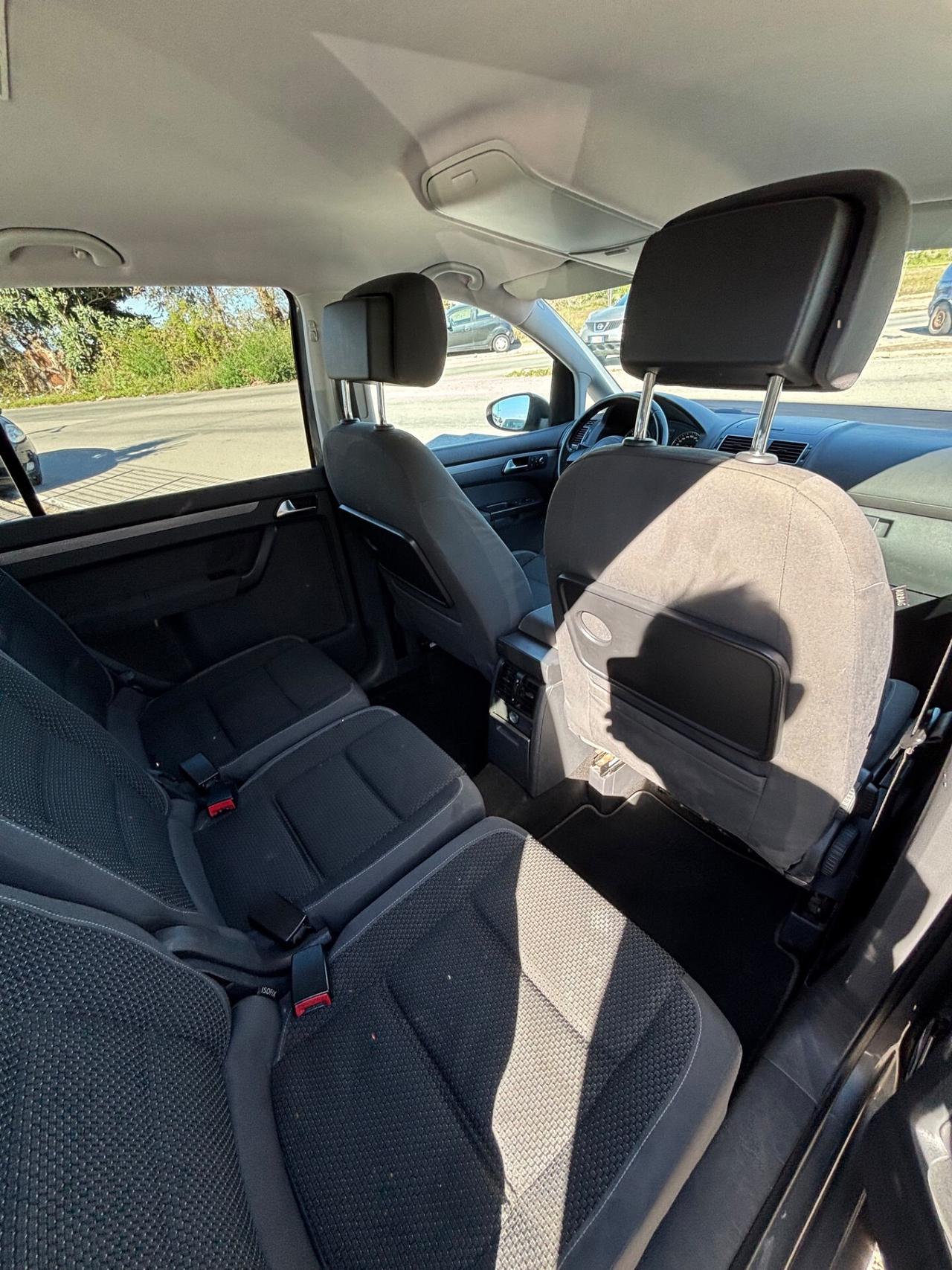 Volkswagen Touran 1.6 TDI DSG Comfortline