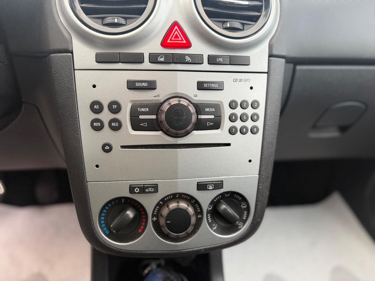 Opel Corsa 1.2 85CV 5 porte GPL-TECH Ecotec