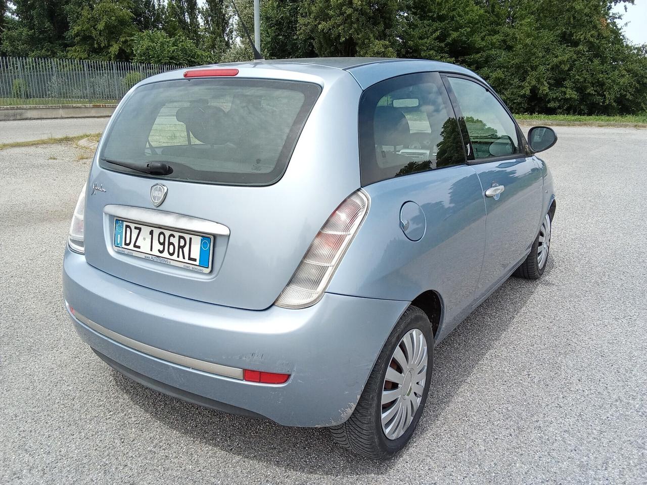 Lancia Ypsilon 1.2 benz. 2010