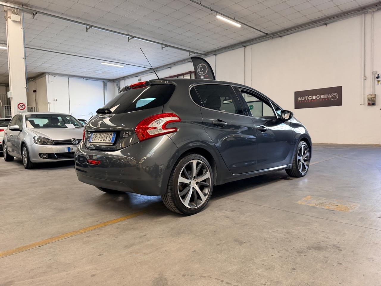 Peugeot 208 1.6 e-HDi 115 CV Stop&Start 5 porte Allure