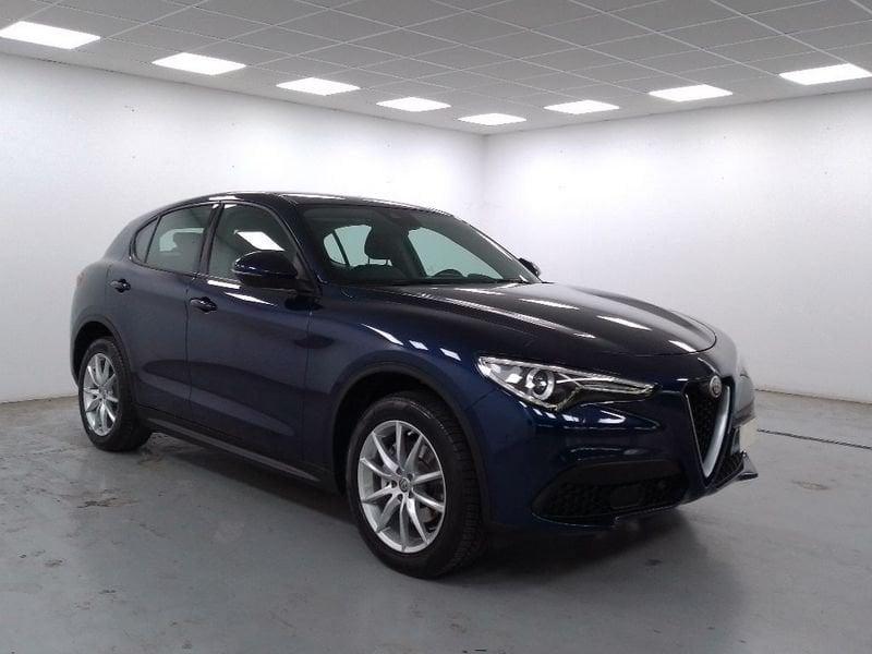 Alfa Romeo Stelvio 2.2 t Executive Q4 210cv auto my19