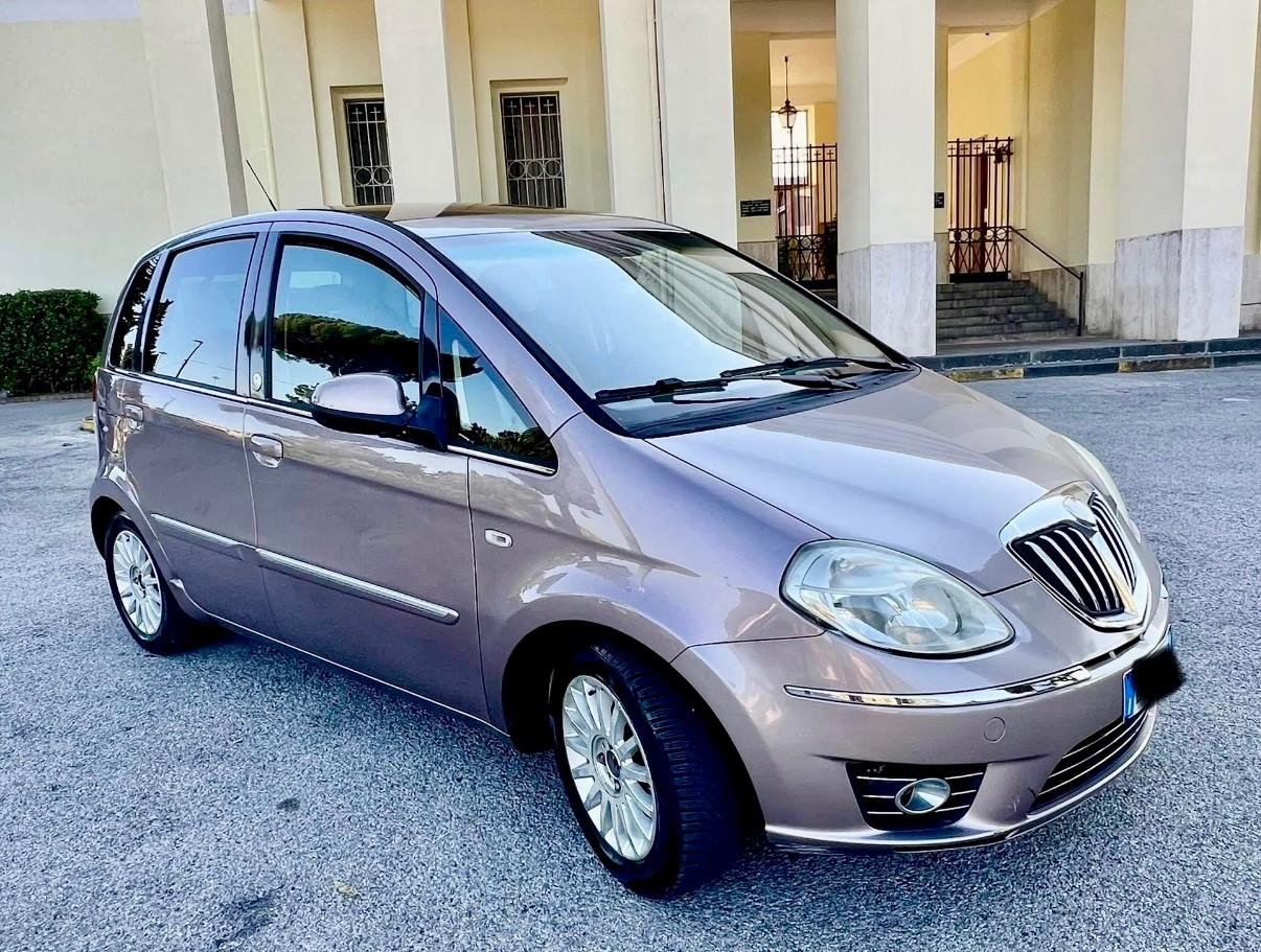 Lancia MUSA 1.4 Argento Ecochic GPL