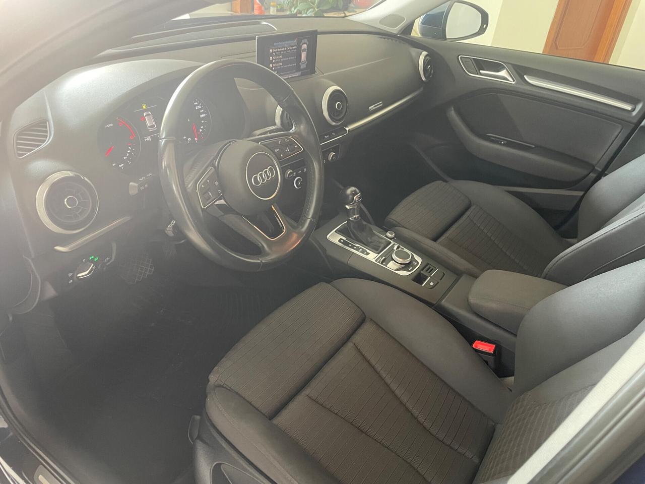 AUDI A3 SPB 1.6 TDI 116 CV S TRONIC SPORT