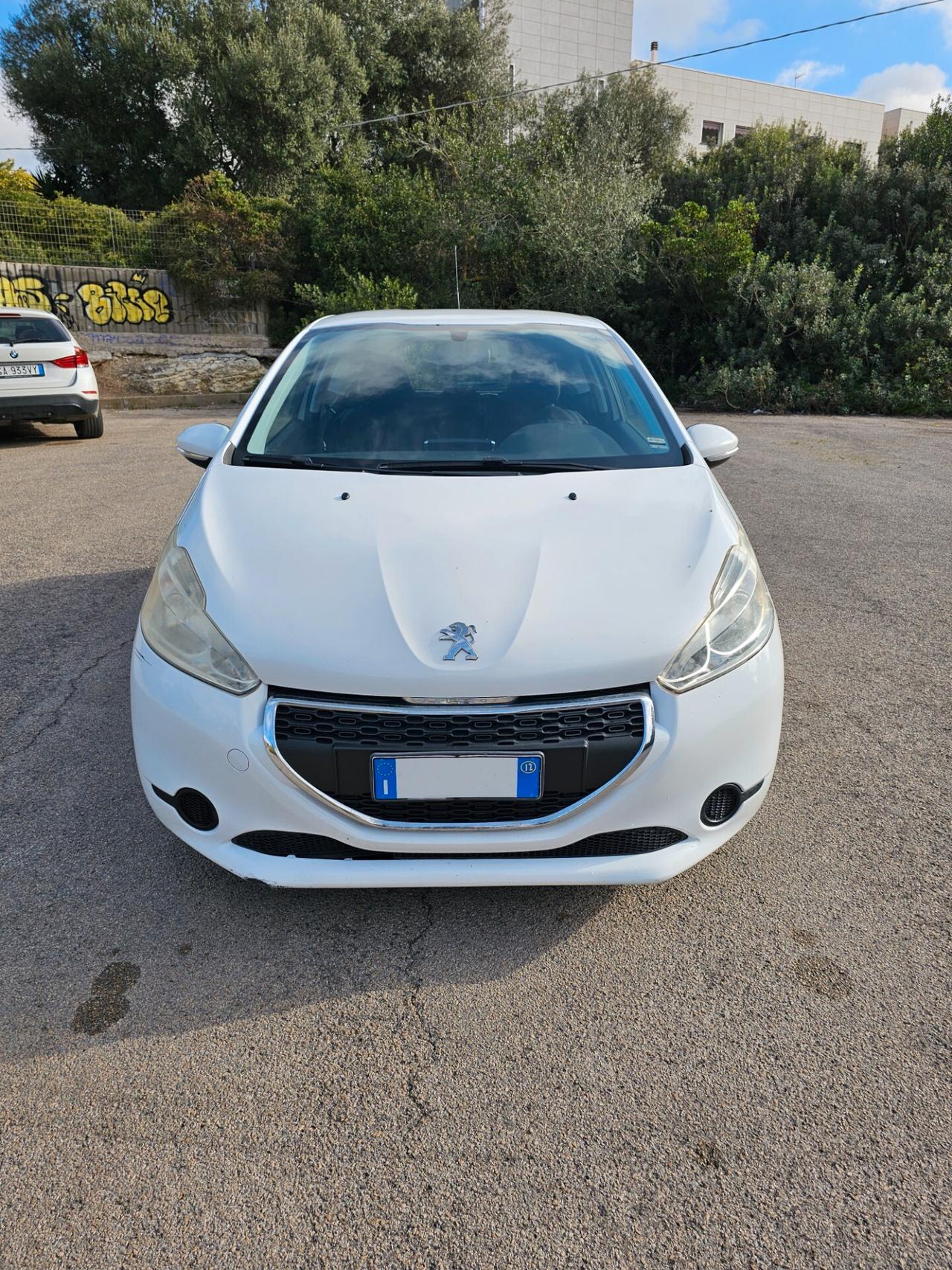 Peugeot 208 1.2 VTi 82 CV 3 porte Allure