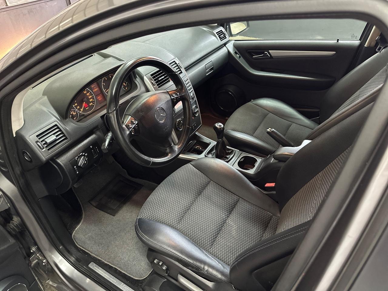 Mercedes-benz A 160 BlueEFFICIENCY Special Edition