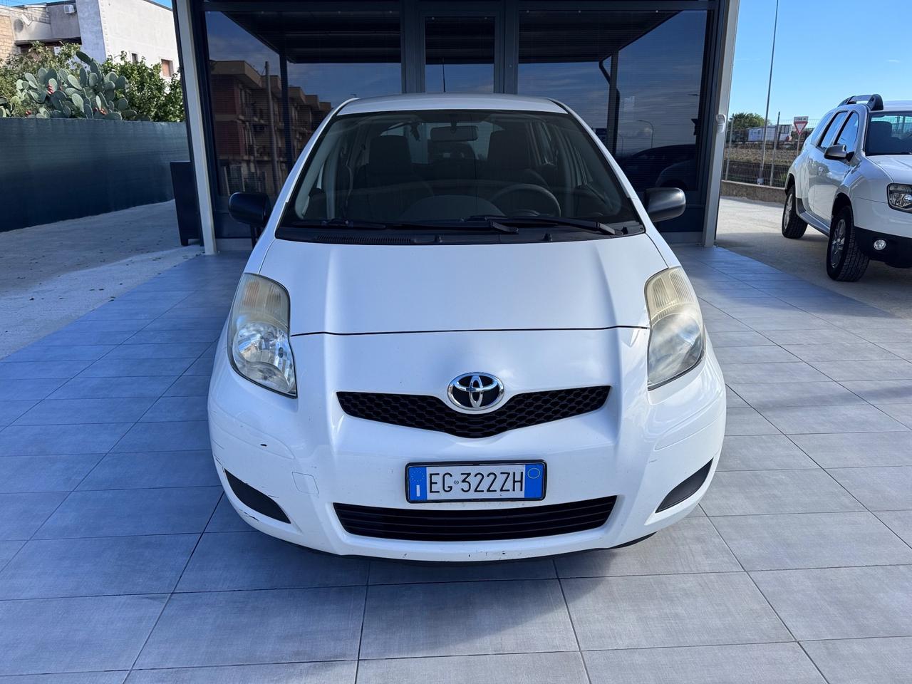 Toyota Yaris 1.0 5 porte