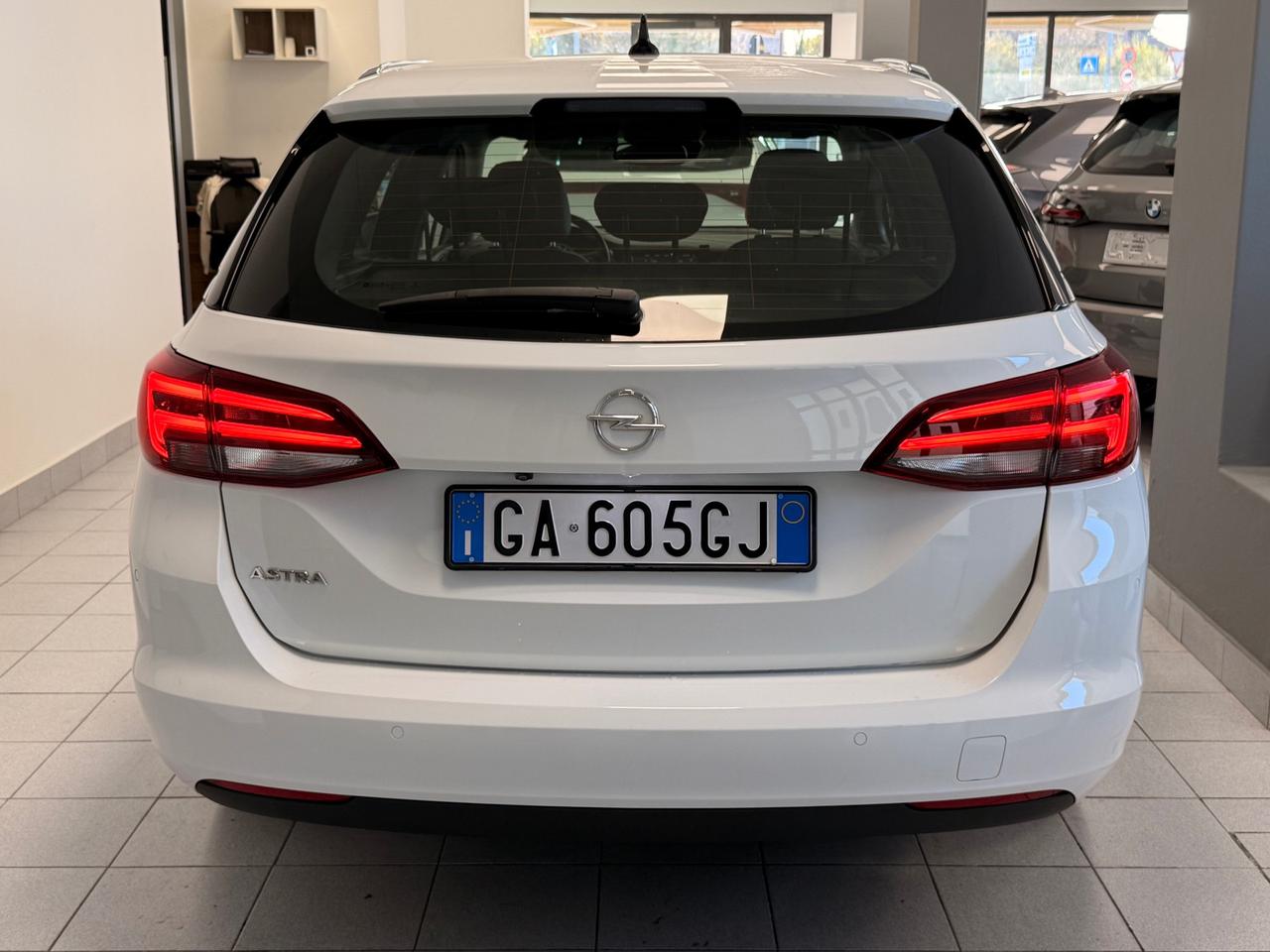 Opel Astra Sports Tourer 1.5 cdti 122cv MATRIX NEOPATENTATI