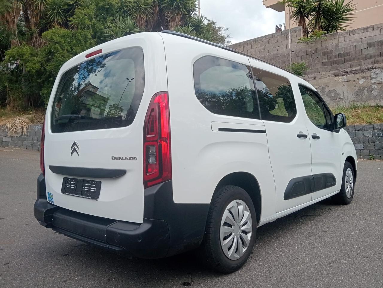 Citroen Berlingo Pianale ribassato con rampa disabili in carrozzina