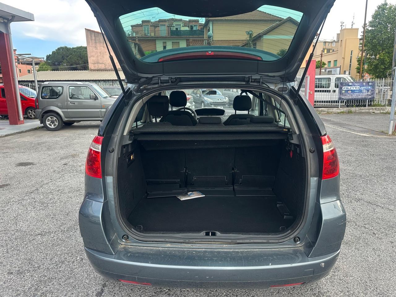 Citroen C4 1.6 HDi 110CV FAP Exclusive