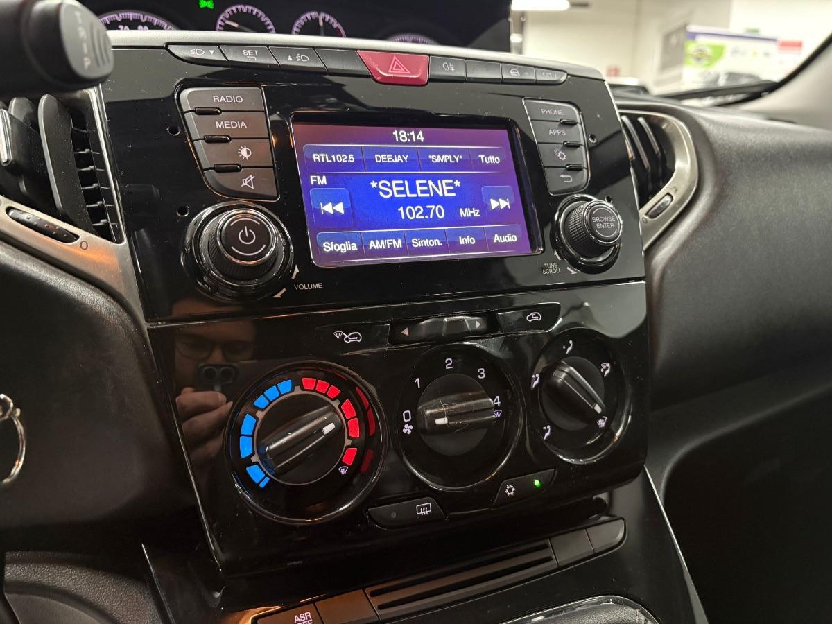 LANCIA Ypsilon 1.2 69 CV 5p. Platinum