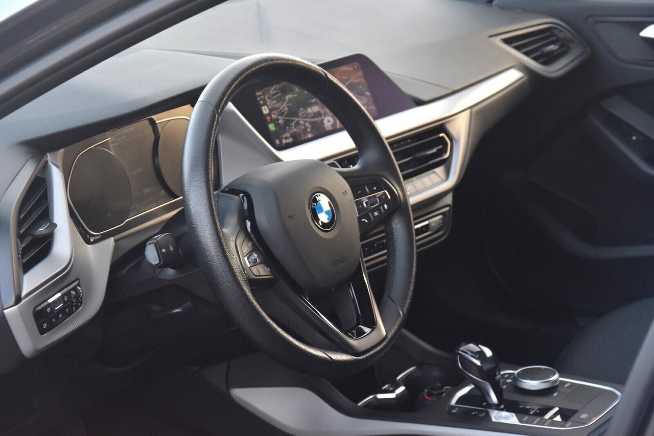 Bmw 116 d 5p. Business Advantage