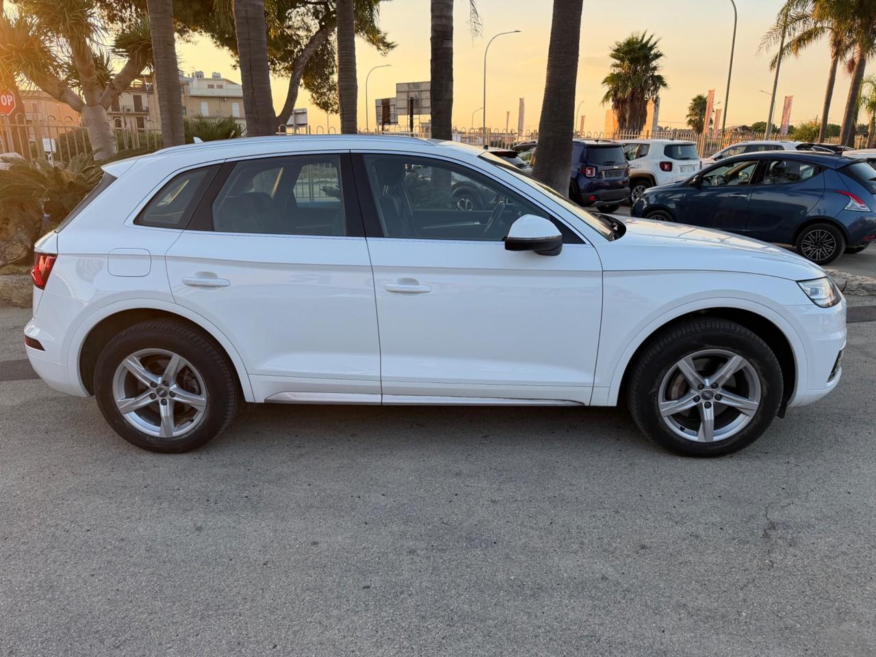 Audi Q5 2.0 TDI 190 CV clean diesel quattro Business