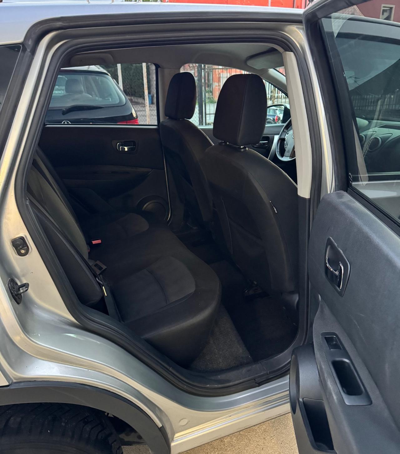 Nissan Qashqai 1.6- Adatta ai Neopatentati-Garanzia 12mesi