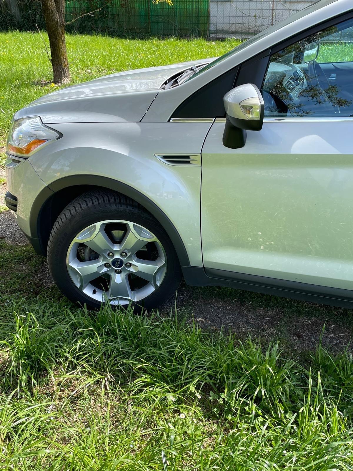 Ford Kuga 2.0 TDCi 136 CV 4WD Titanium DPF