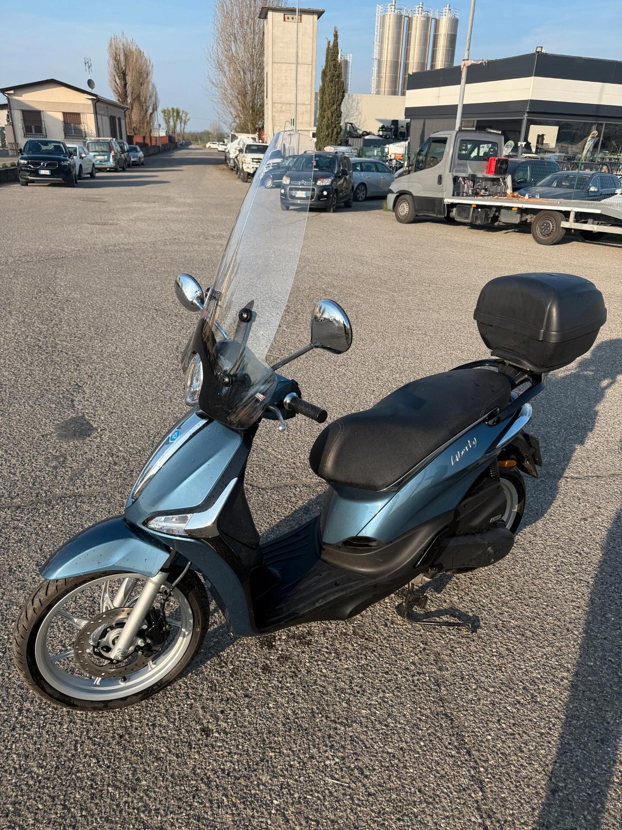 Piaggio Liberty 50 PARI AL NUOVO POCHISSIMI KM