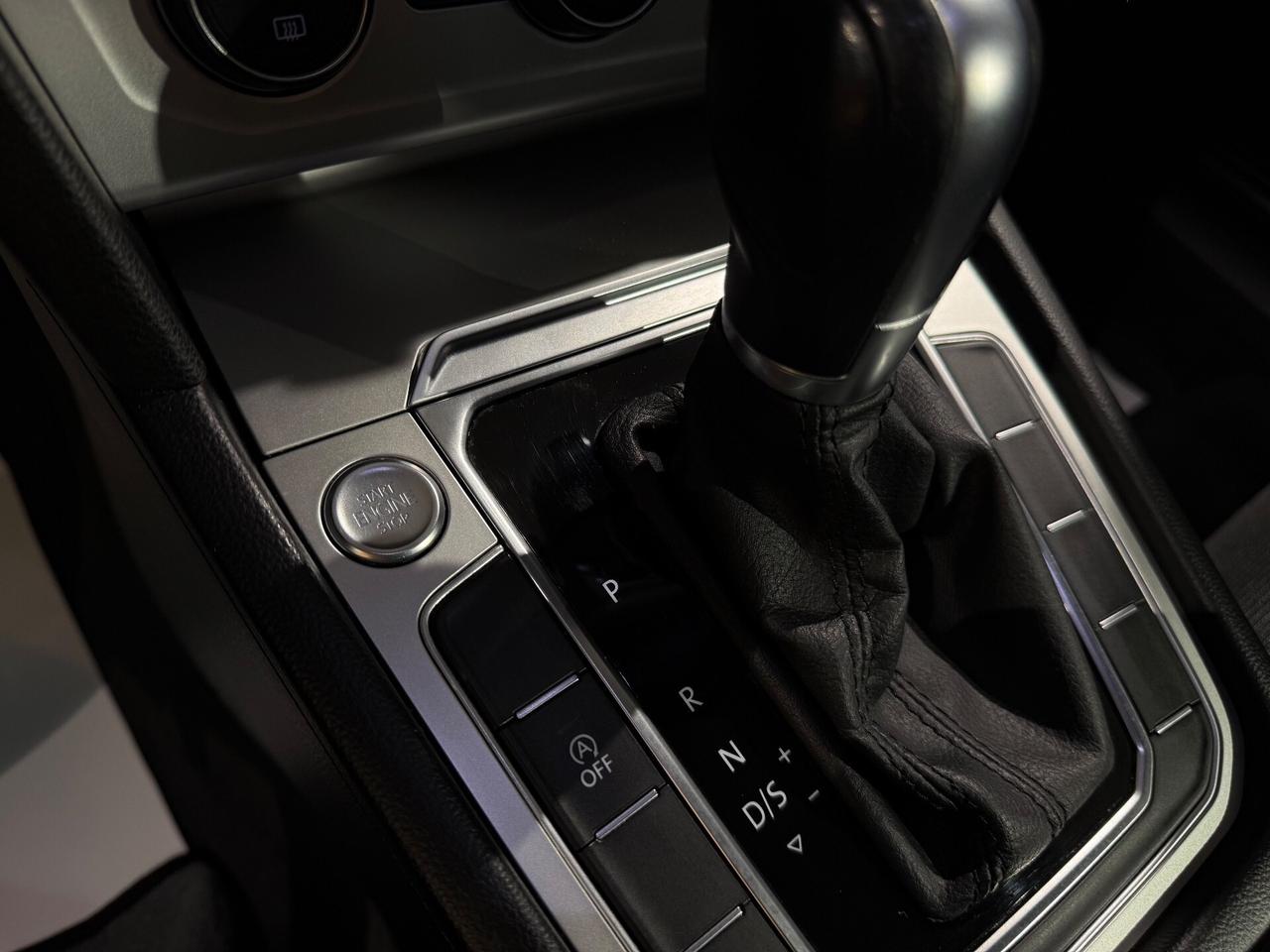 Volkswagen Passat Variant 2.0 TDI DSG Highline Blu