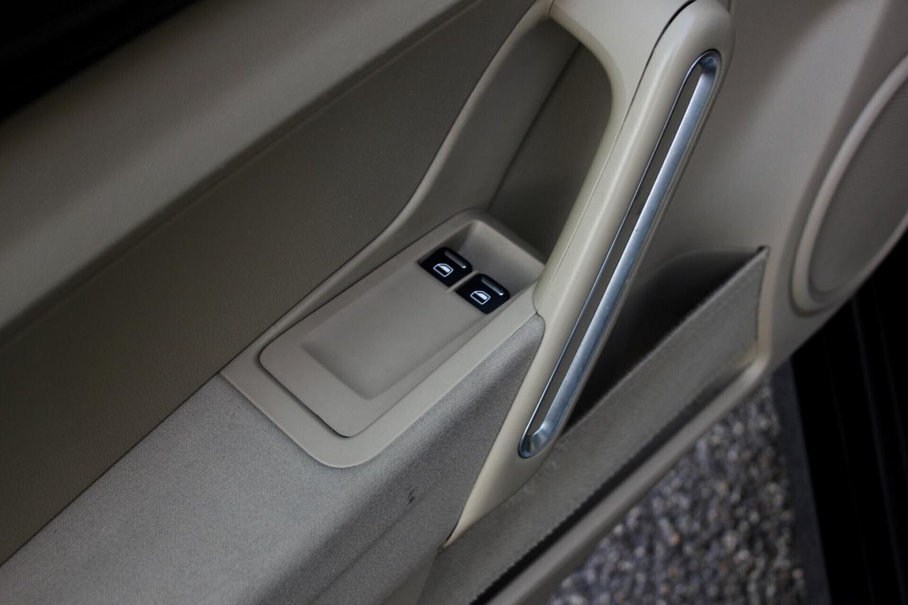 Volkswagen Maggiolino 1.2 TSI Design SEDILI RISCALDATI SENSORI