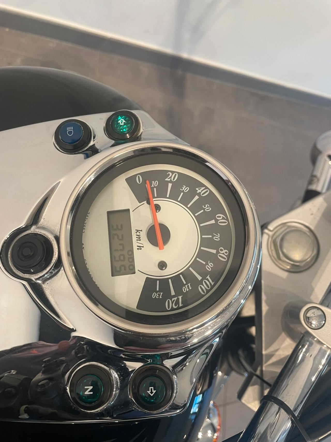 Suzuki Intruder 125