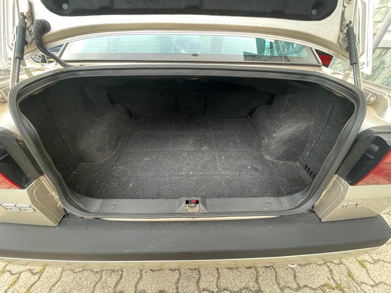 Alfa Romeo 155 2.0 Twin Spark 16V