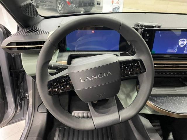 Lancia Ypsilon 1.2 mhev e-dct