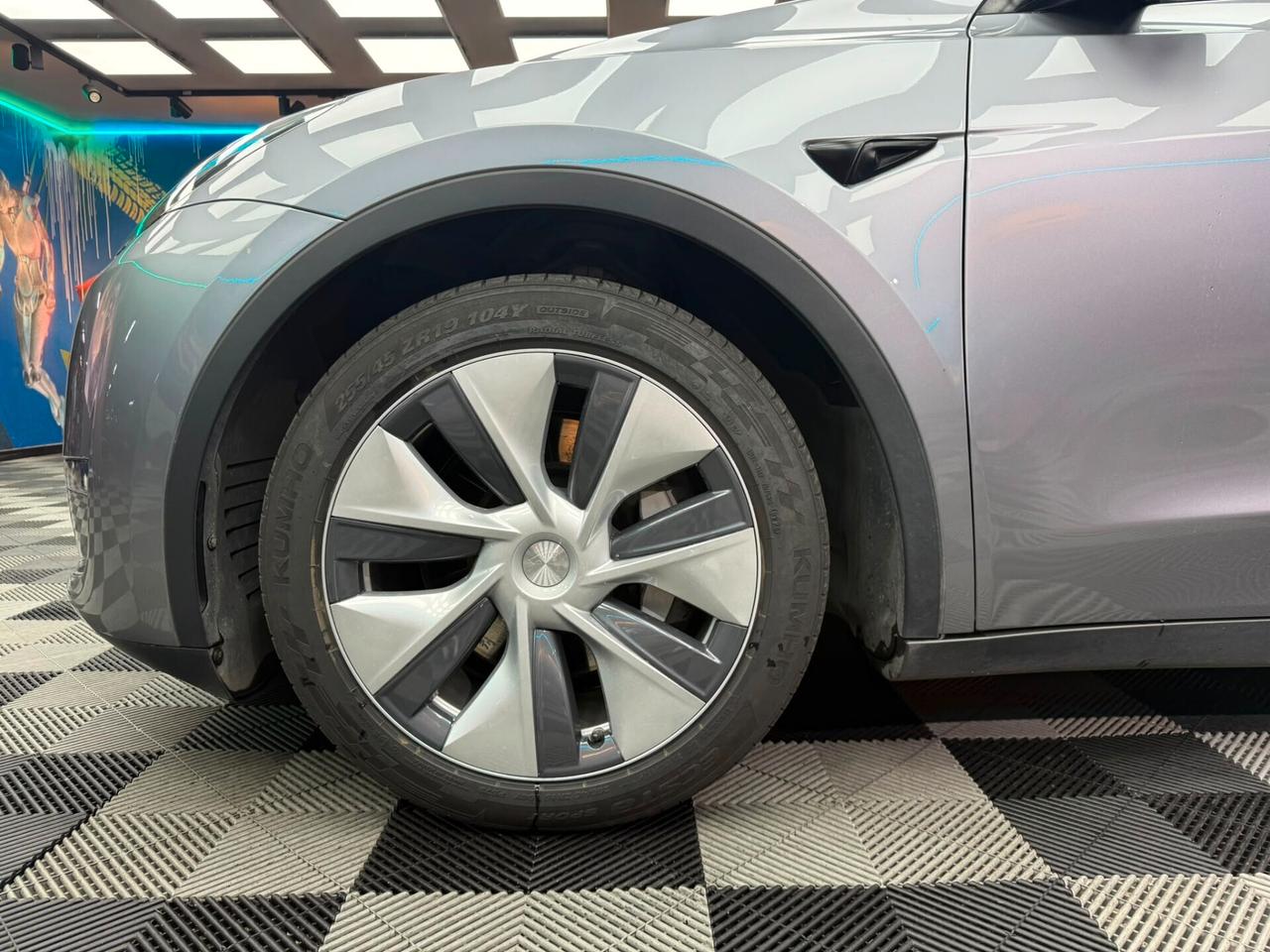 Tesla Model Y Long Range ADW (337)